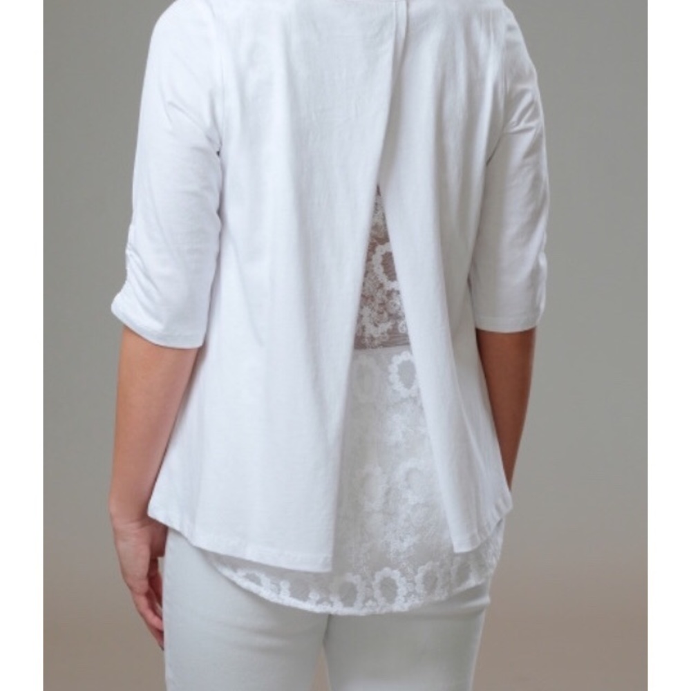 NWT - White cotton top - adorable lace in the back